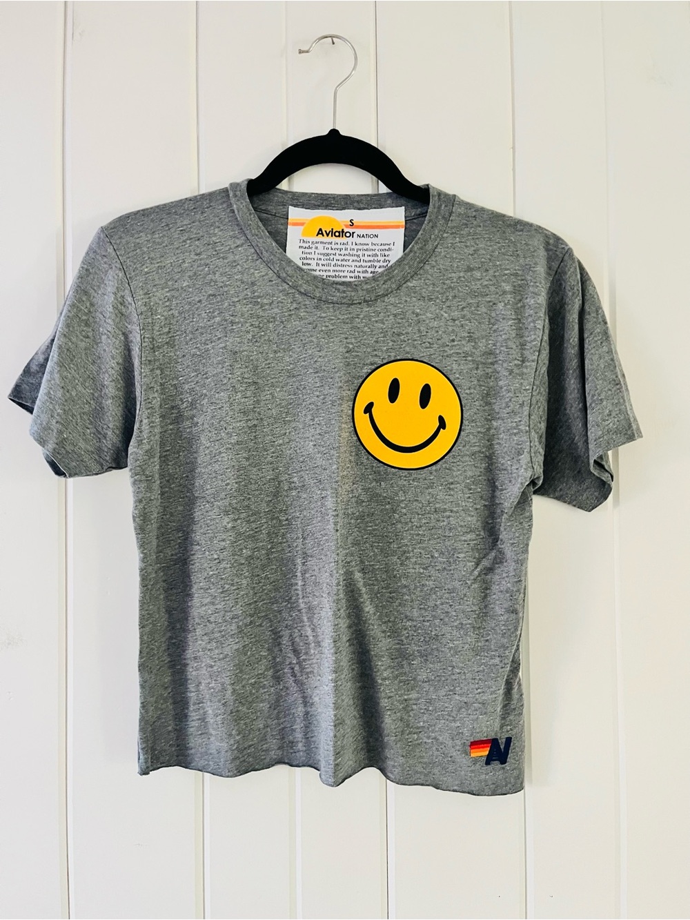Aviator Nation Smiley 2 Crew Tee in Heather Grey, Sz S (P2P 17”)